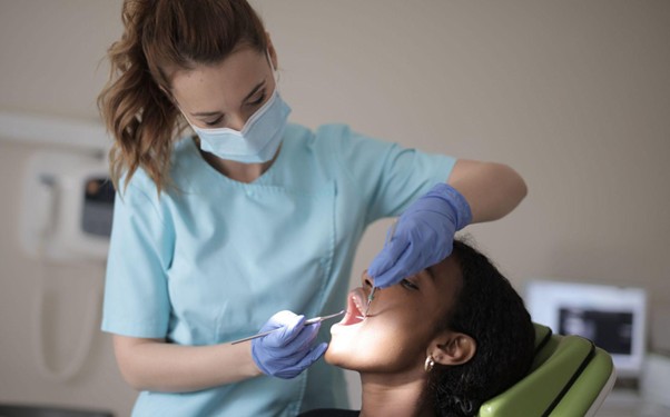 Fontos a rendszeres fogorvosi kontroll a fogszuvasodás megelőzése érdekében